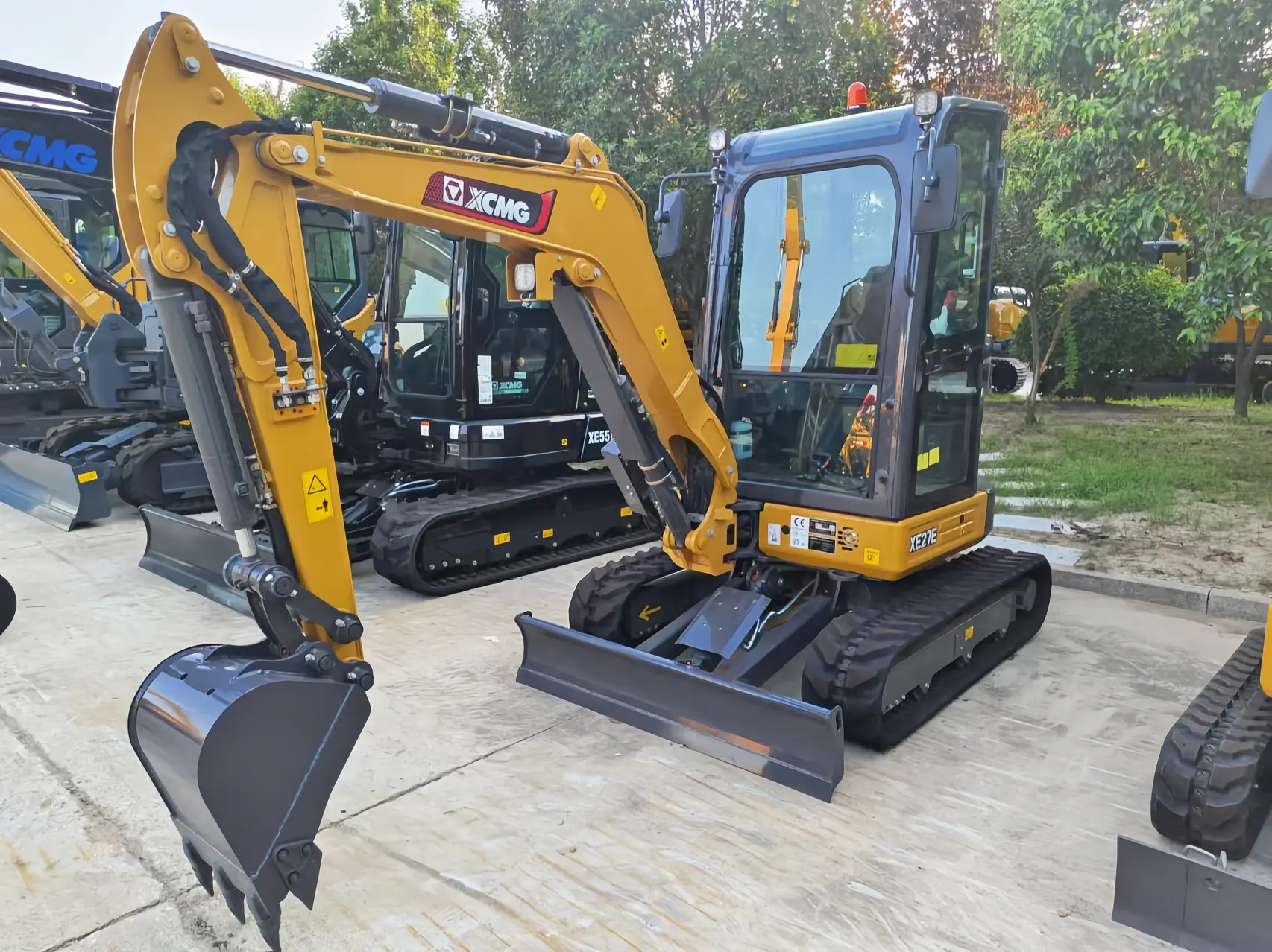 XCMG XE27U Mini Excavator